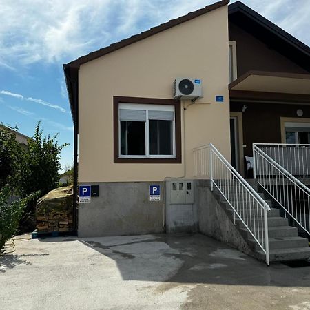 Appartamento Maria Gloria Zara Esterno foto